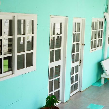 Hue Hostel Punta Del Diablo Exterior photo